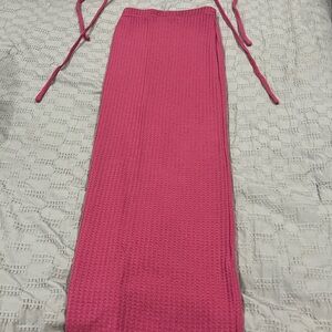 Elegant Pink Knit Skirt With Matching Top.